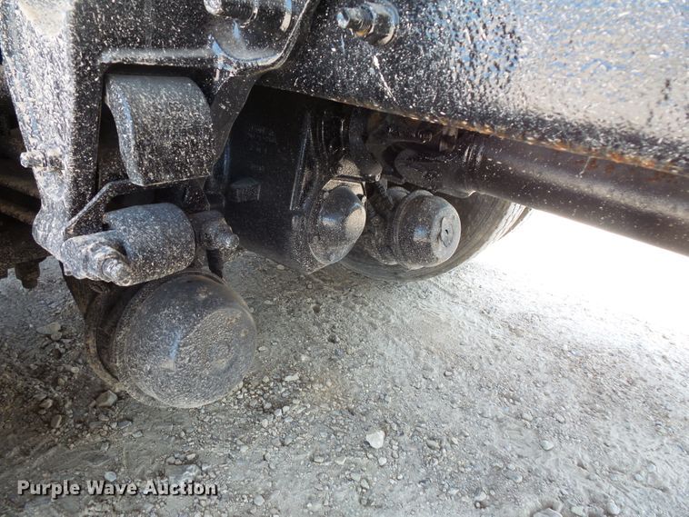 image for item FM9682 2006 Volvo VHD dump truck