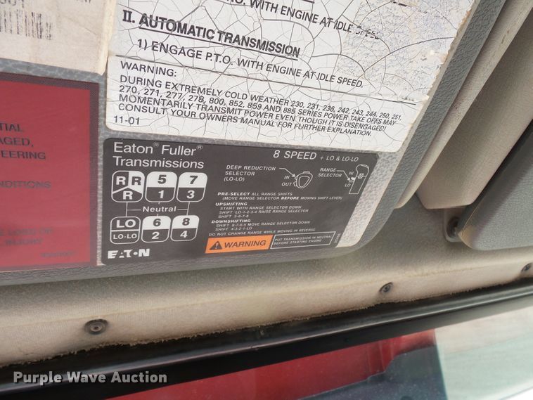 image for item FM9682 2006 Volvo VHD dump truck