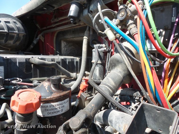 image for item FM9682 2006 Volvo VHD dump truck