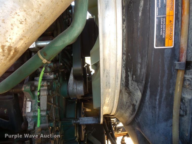 image for item FM9682 2006 Volvo VHD dump truck