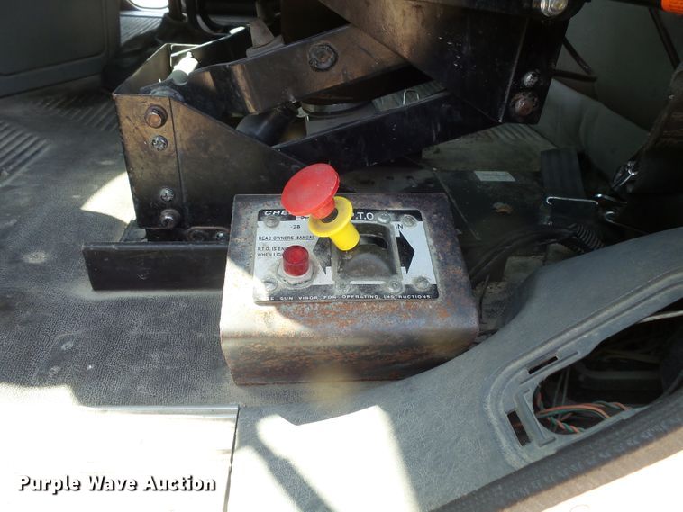 image for item FM9683 2007 Freightliner Columbia semi truck