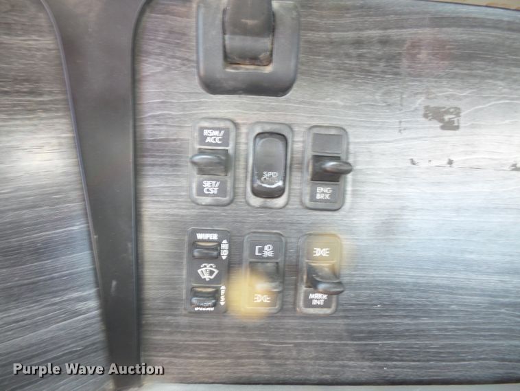 image for item FM9683 2007 Freightliner Columbia semi truck