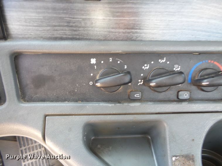 image for item FM9683 2007 Freightliner Columbia semi truck