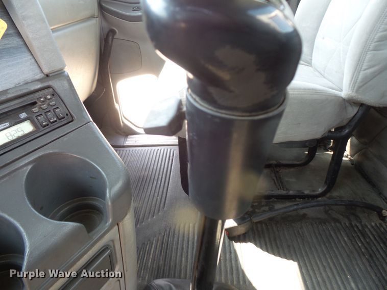 image for item FM9683 2007 Freightliner Columbia semi truck