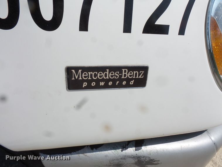 image for item FM9683 2007 Freightliner Columbia semi truck