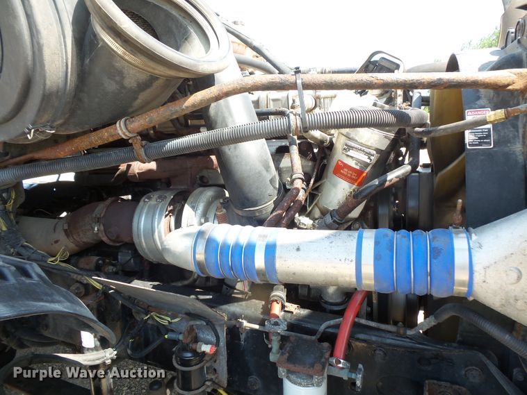 image for item FM9683 2007 Freightliner Columbia semi truck