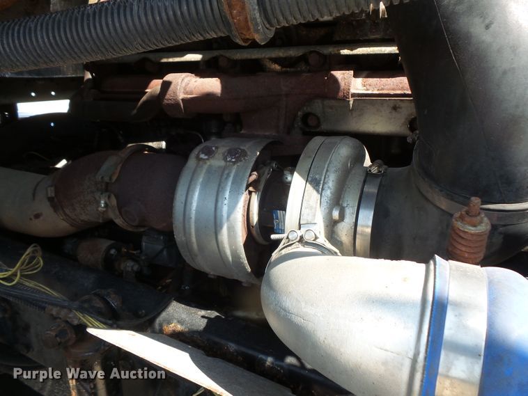 image for item FM9683 2007 Freightliner Columbia semi truck