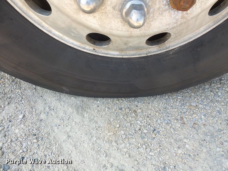 image for item FM9683 2007 Freightliner Columbia semi truck