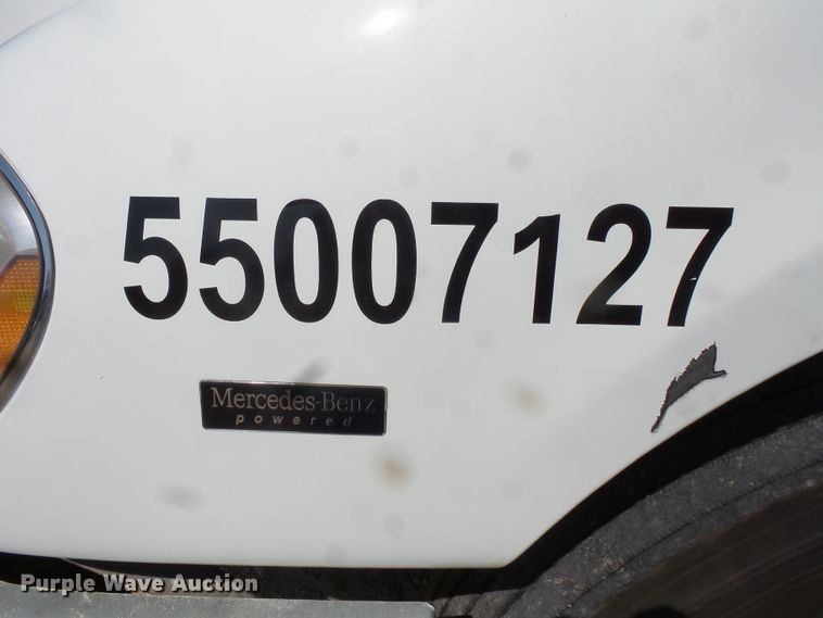 image for item FM9683 2007 Freightliner Columbia semi truck