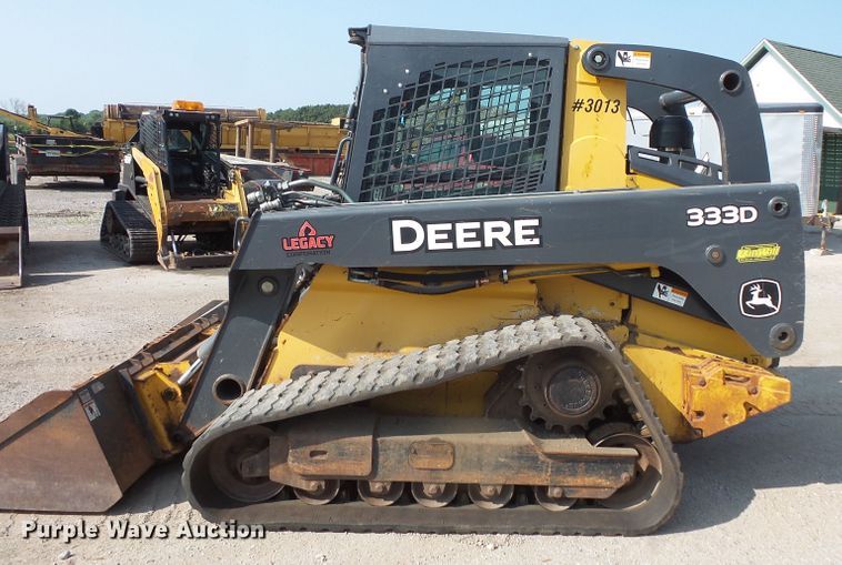 image for item FM9714 2012 John Deere 333D skid steer