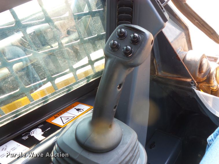 image for item FM9714 2012 John Deere 333D skid steer