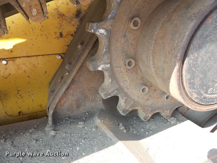 image for item FM9714 2012 John Deere 333D skid steer