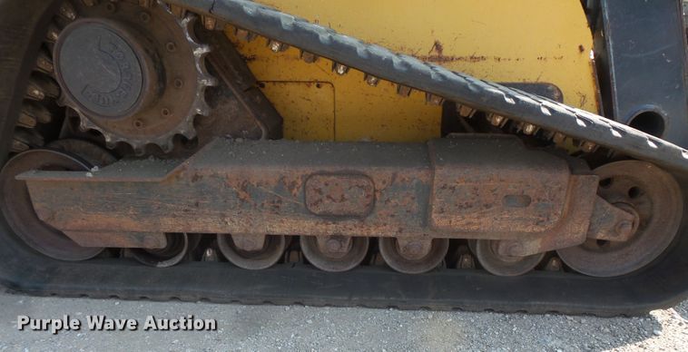 image for item FM9714 2012 John Deere 333D skid steer