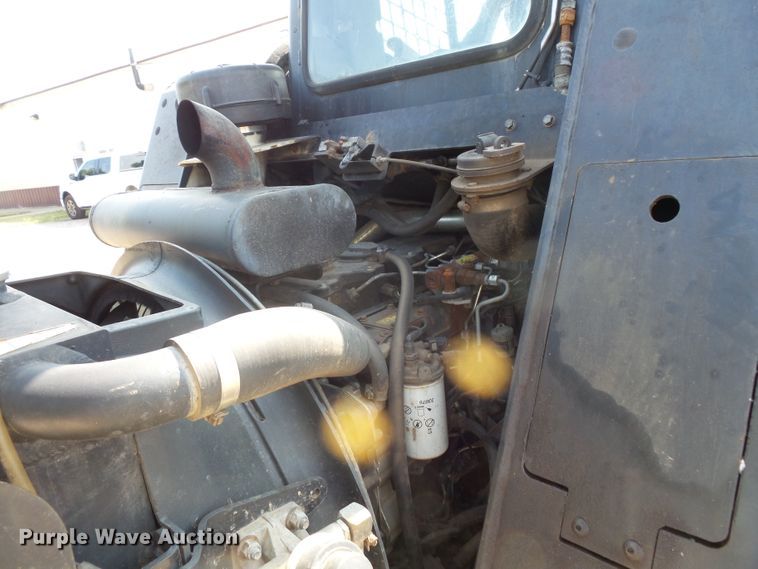 image for item FM9715 2011 Terex PT100G skid steer