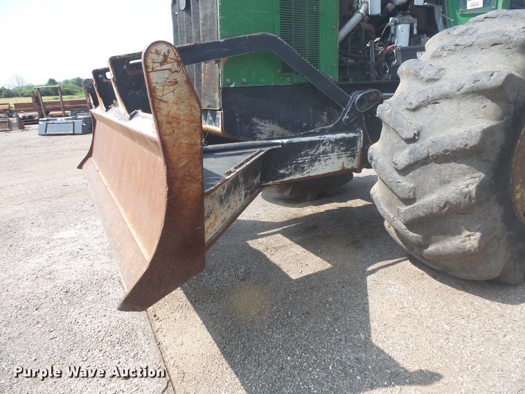 image for item FM9717 2013 John Deere 748H skidder