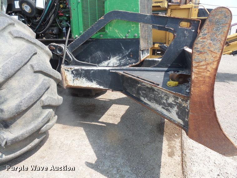 image for item FM9717 2013 John Deere 748H skidder