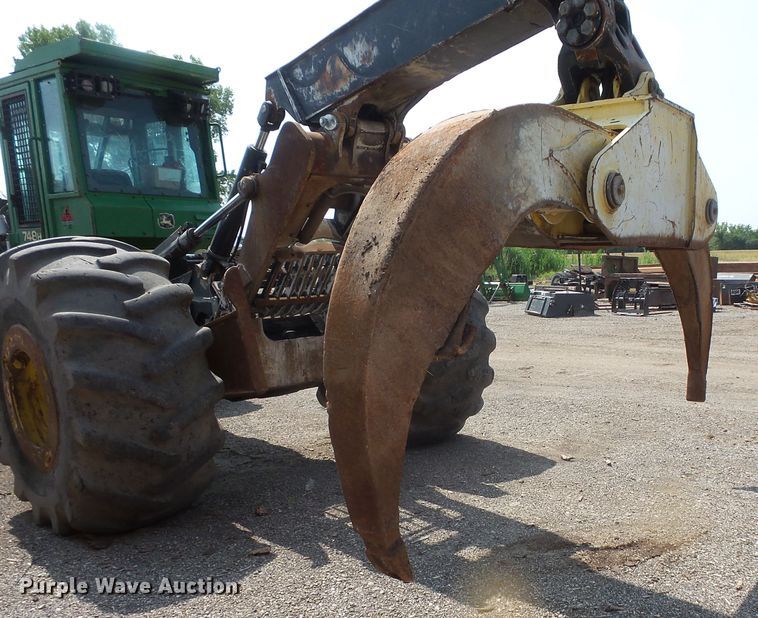 image for item FM9717 2013 John Deere 748H skidder