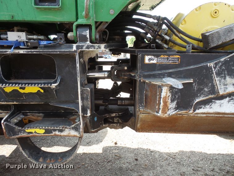 image for item FM9717 2013 John Deere 748H skidder