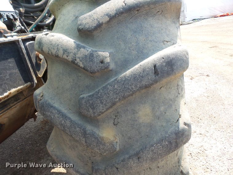 image for item FM9717 2013 John Deere 748H skidder