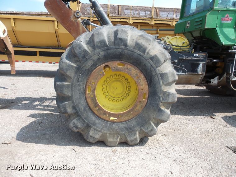 image for item FM9717 2013 John Deere 748H skidder