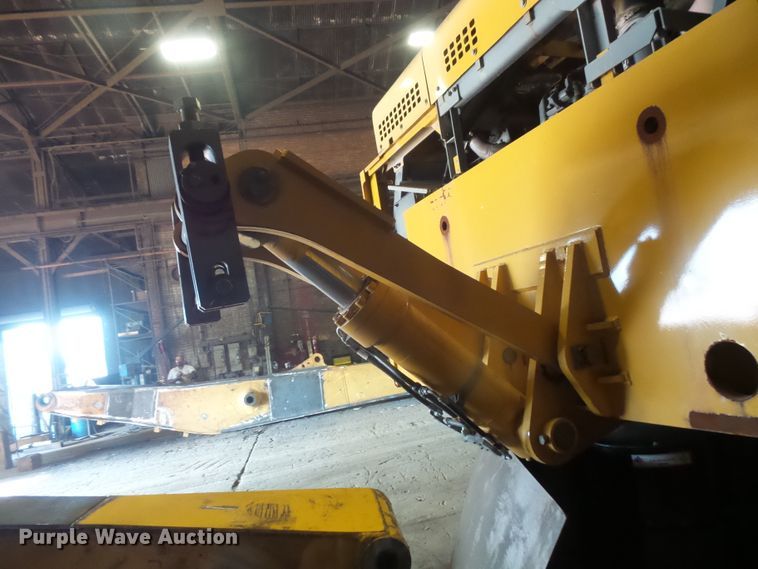 image for item FM9720 2012 John Deere 870G LC long reach excavator