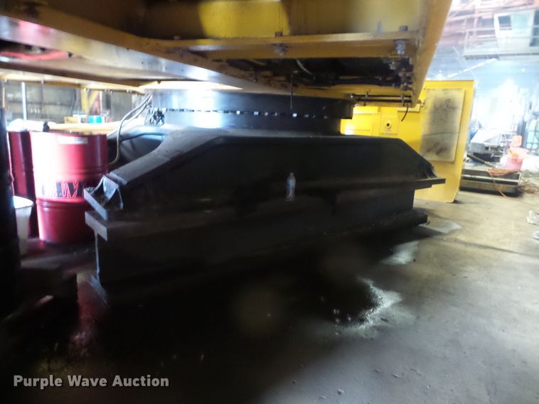 image for item FM9720 2012 John Deere 870G LC long reach excavator