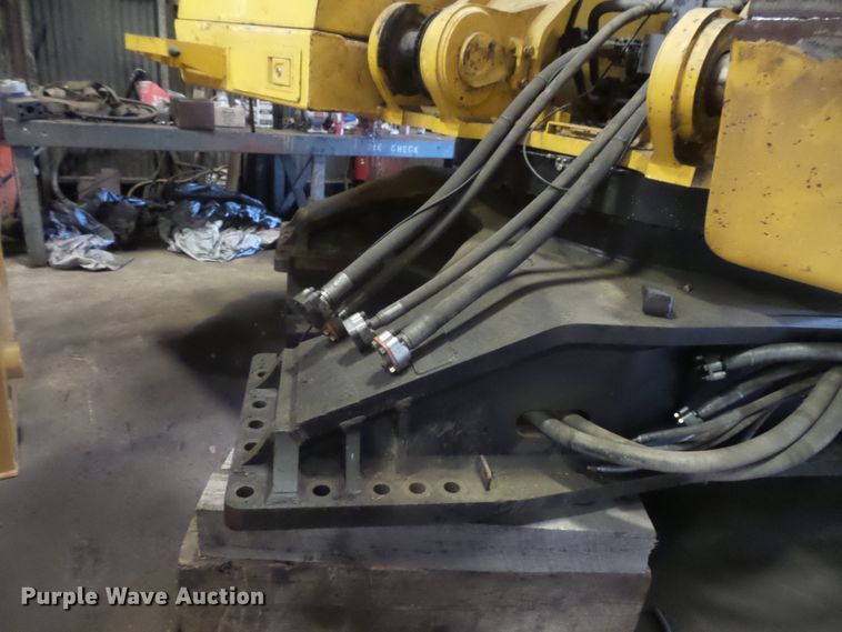 image for item FM9720 2012 John Deere 870G LC long reach excavator