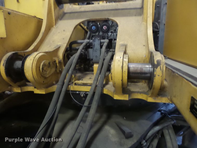 image for item FM9720 2012 John Deere 870G LC long reach excavator