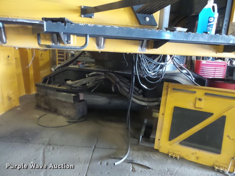 image for item FM9720 2012 John Deere 870G LC long reach excavator