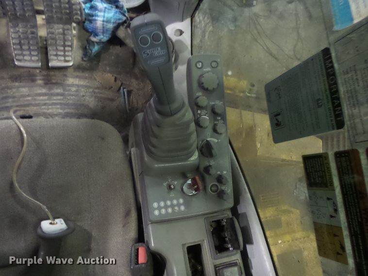 image for item FM9720 2012 John Deere 870G LC long reach excavator