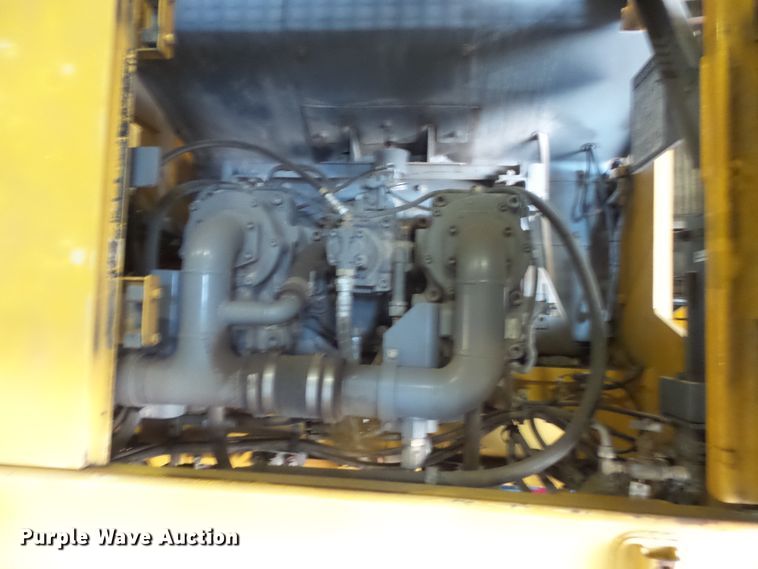 image for item FM9720 2012 John Deere 870G LC long reach excavator