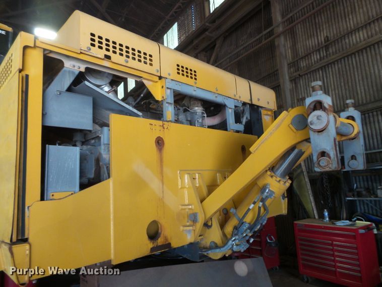 image for item FM9720 2012 John Deere 870G LC long reach excavator