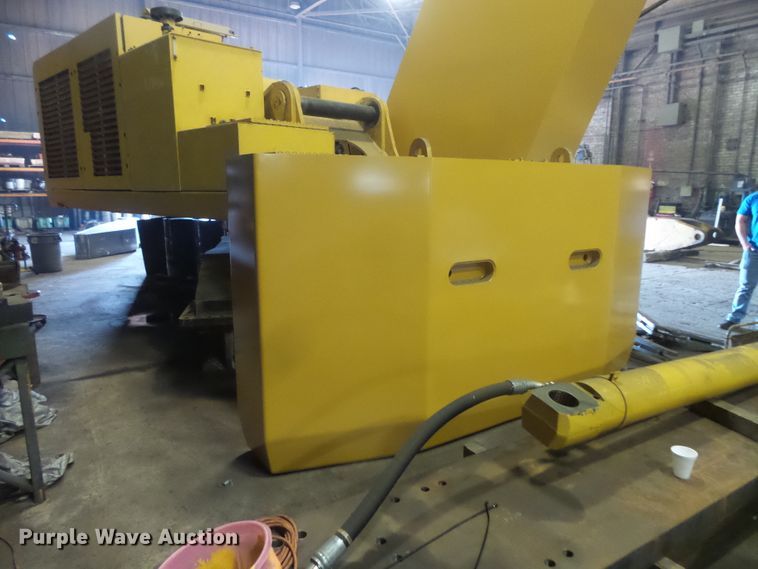 image for item FM9720 2012 John Deere 870G LC long reach excavator