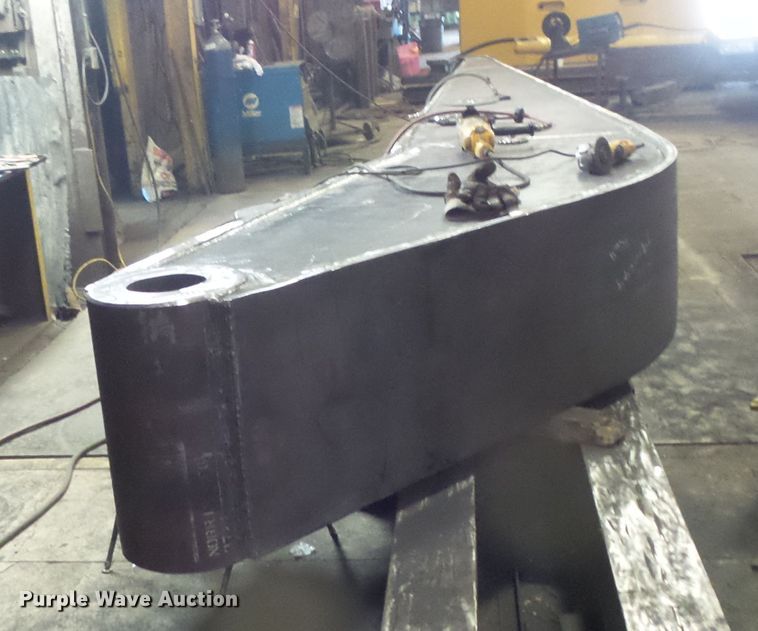 image for item FM9720 2012 John Deere 870G LC long reach excavator