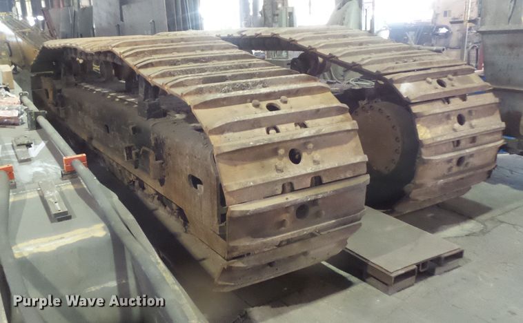 image for item FM9720 2012 John Deere 870G LC long reach excavator