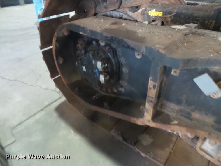 image for item FM9720 2012 John Deere 870G LC long reach excavator