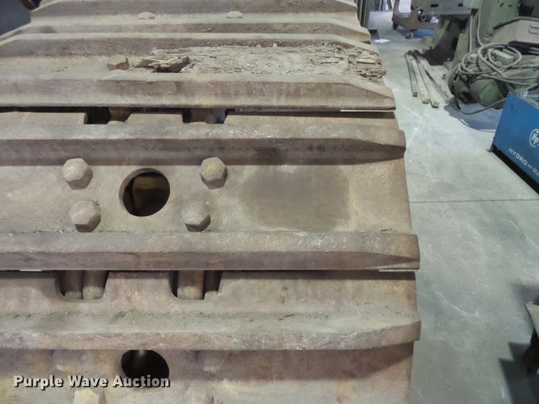 image for item FM9720 2012 John Deere 870G LC long reach excavator