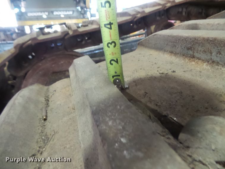 image for item FM9720 2012 John Deere 870G LC long reach excavator