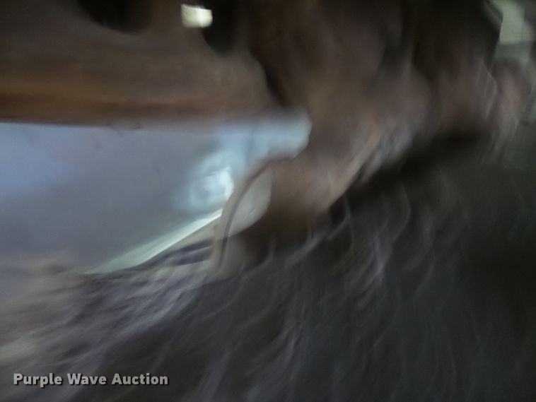 image for item FM9720 2012 John Deere 870G LC long reach excavator