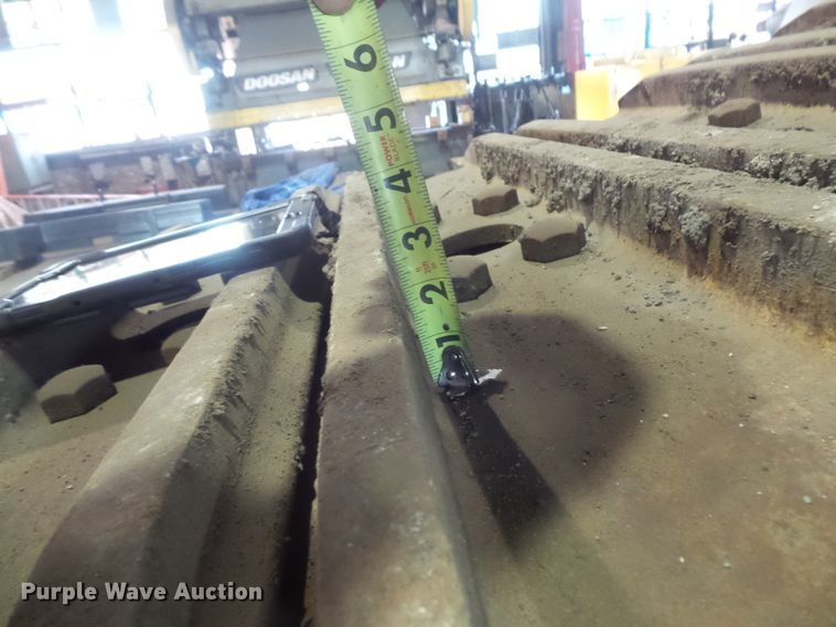 image for item FM9720 2012 John Deere 870G LC long reach excavator