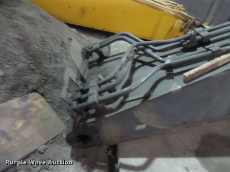 image for item FM9720 2012 John Deere 870G LC long reach excavator