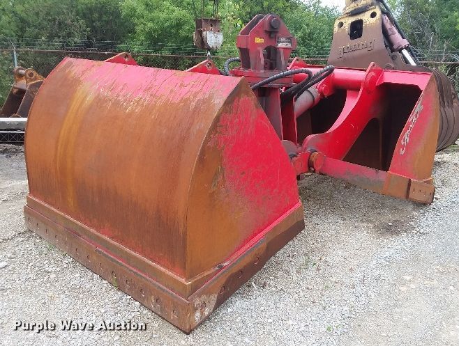 image for item FM9720 2012 John Deere 870G LC long reach excavator