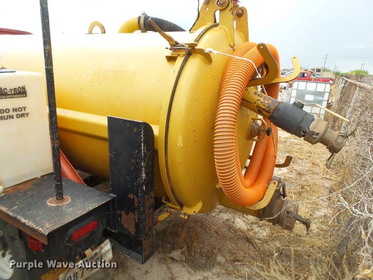 image for item FS9582 2011 Vermeer LP855 vacuum excavator