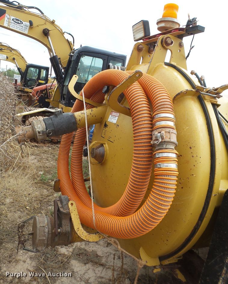 image for item FS9582 2011 Vermeer LP855 vacuum excavator