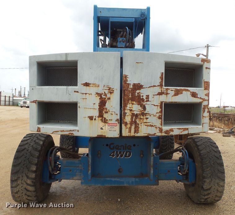 image for item FS9586 1996 Genie S85 boom lift