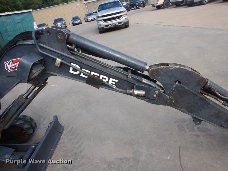 image for item FT9281 2012 John Deere 17D mini excavator