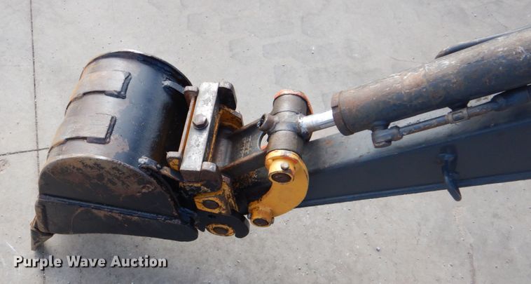 image for item FT9281 2012 John Deere 17D mini excavator