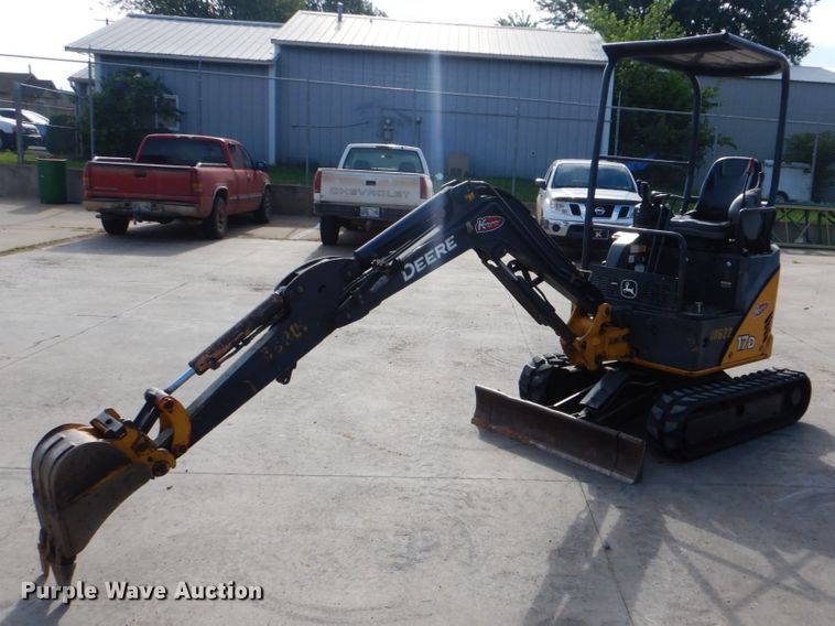 image for item FT9282 2013 John Deere 17D mini excavator