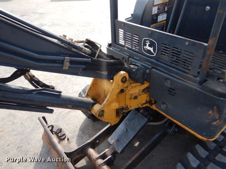 image for item FT9282 2013 John Deere 17D mini excavator