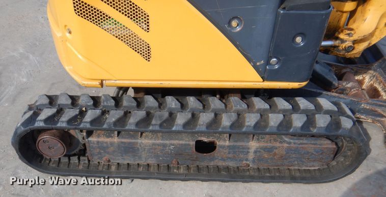 image for item FT9282 2013 John Deere 17D mini excavator
